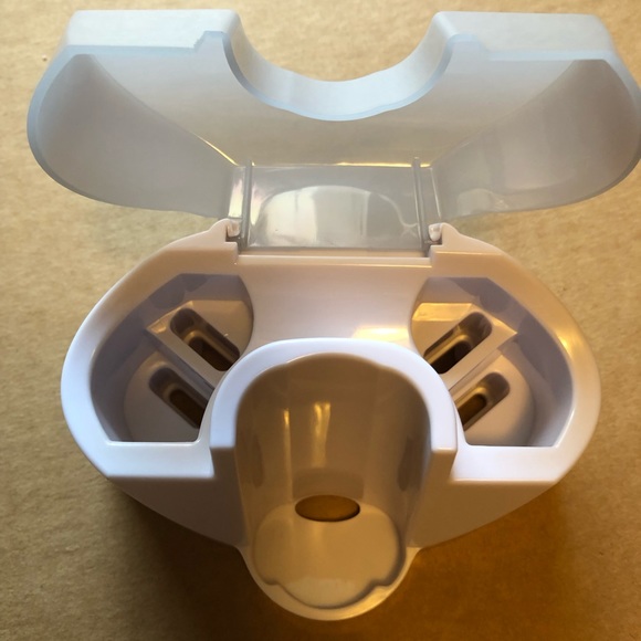 30 Second Smile Model TB110 Electric Toothbrush - Picture 4 of 4